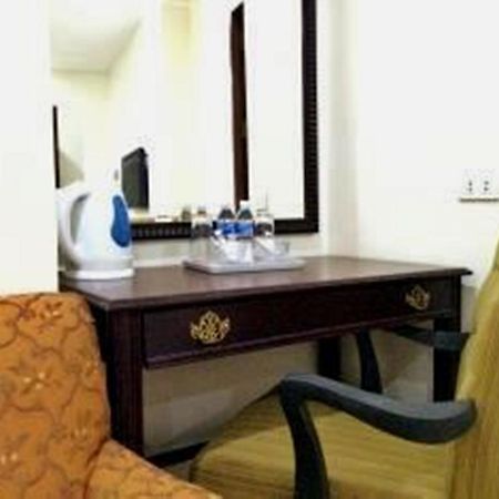 אולונגפו Cindy Kelly Hotel מראה חיצוני תמונה