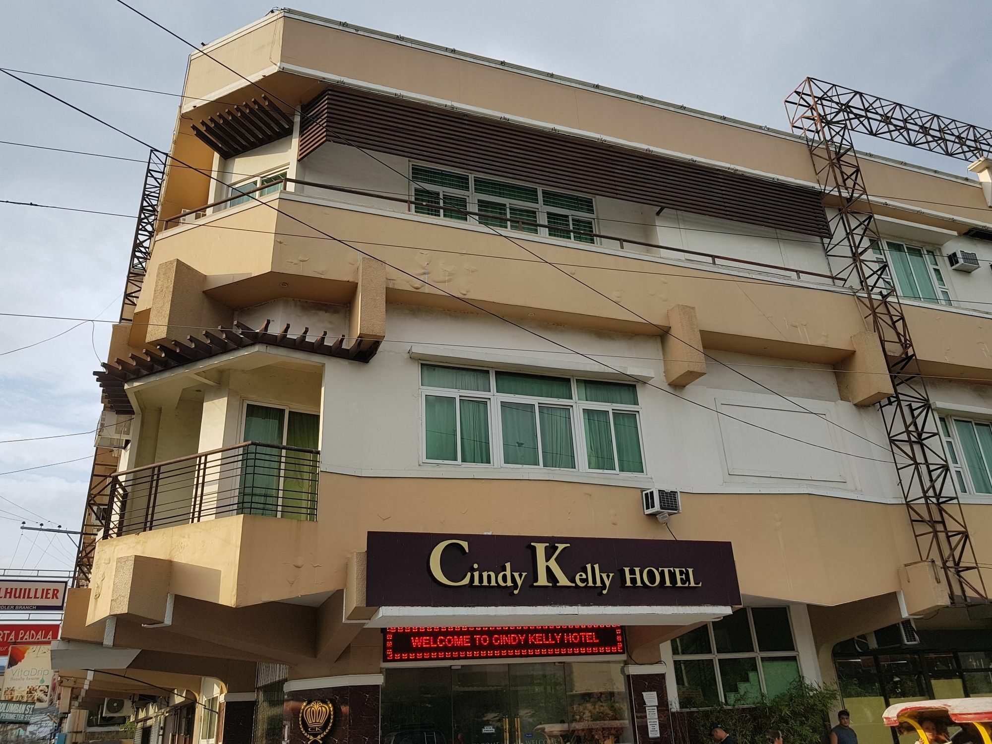 אולונגפו Cindy Kelly Hotel מראה חיצוני תמונה